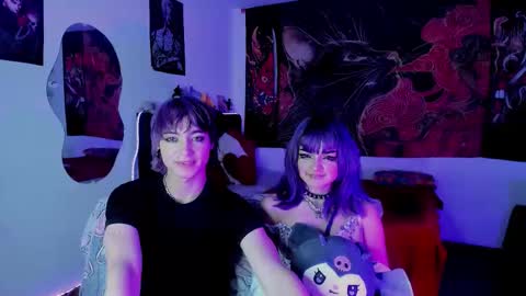 Snapshot of xzerox_ chatting on February 19, 5:36 am xzerox_ online show from February 19, 5:36 am