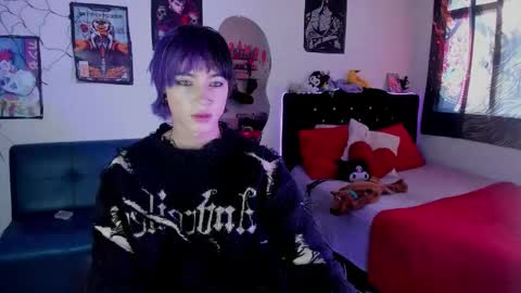 Snapshot of xzerox_ chatting on February 23, 5:10 pm xzerox_ online show from February 23, 5:10 pm