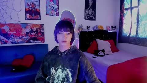 Snapshot of xzerox_ chatting on February 27, 5:35 pm xzerox_ online show from February 27, 5:35 pm