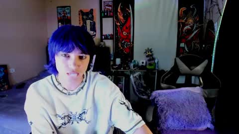 xzerox_ online show from April 10, 1:33 am