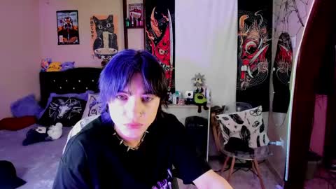 xzerox_ online show from April 10, 9:19 pm