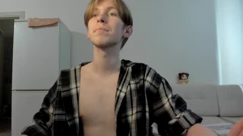 y0ursteve online show from May 11, 11:05 am