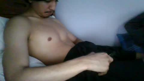 y640 online show from March 15, 8:37 pm