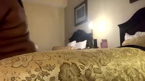 Snapshot of yafavestuntdick chatting on November 20, 6:24 am yafavestuntdick online show from November 20, 6:24 am