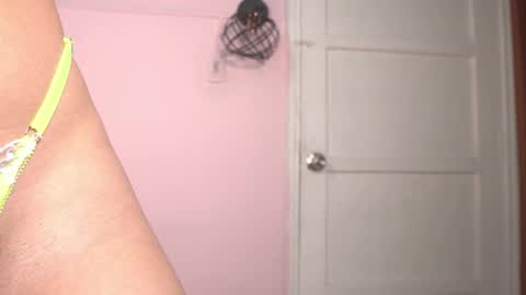 petronila online show from October 15, 12:00 am