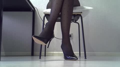 Dina online show from February 22, 6:13 am