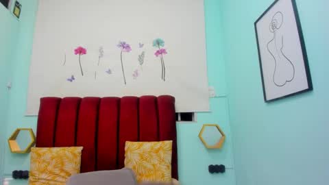 yaiza_sexylovee online show from February 21, 1:39 am