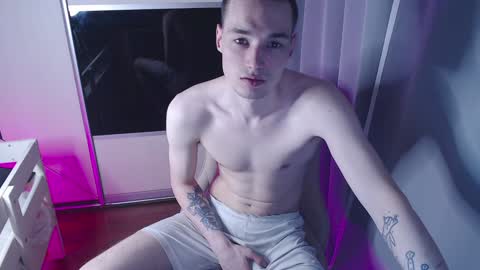 Yan online show from December 4, 1:14 am