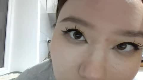 Lily online show from October 6, 3:53 pm