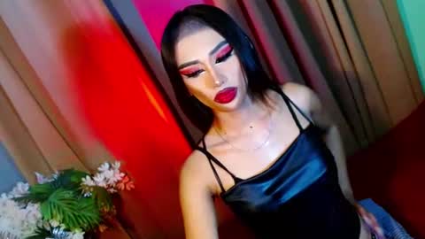 miss yasii online show from December 27, 3:04 pm