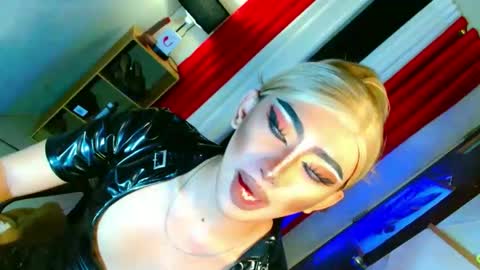 miss yasii online show from November 30, 4:00 pm