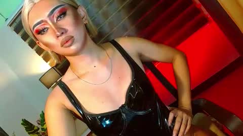 miss yasii online show from March 14, 5:51 pm