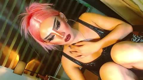 miss yasii online show from June 22, 3:42 pm