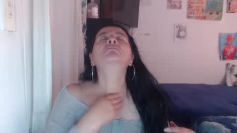 yasmin_love85 online show from May 26, 1:51 pm