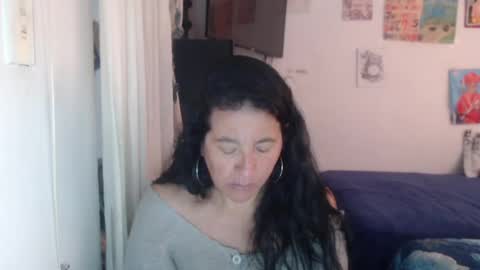 yasmin_love85 online show from June 16, 3:25 pm