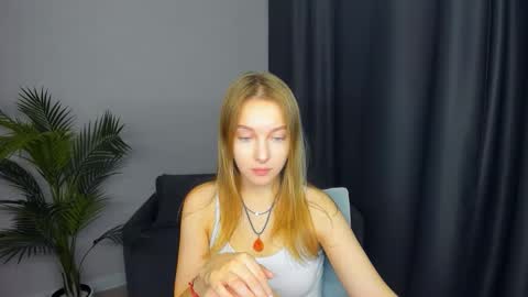 Snapshot of yasminasage chatting on November 25, 2:50 pm Yasmina online show from November 25, 2:50 pm
