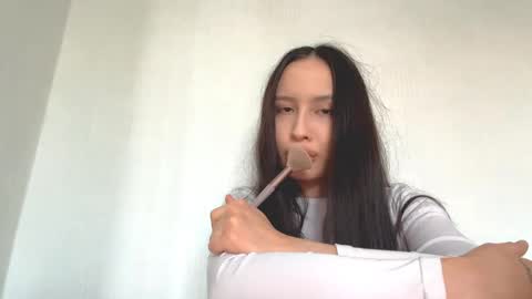 Yasmin online show from April 29, 1:48 pm