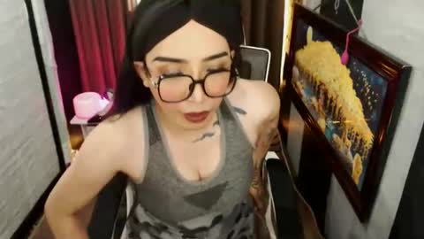 yassiered online show from June 2, 2:13 am