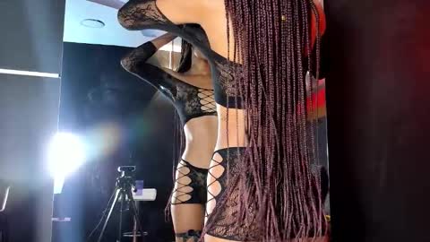 YAYA online show from January 10, 5:09 am