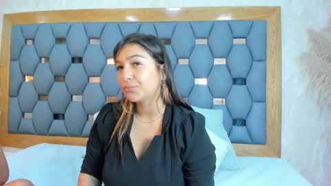 yayi derek  online show from January 6, 11:36 am