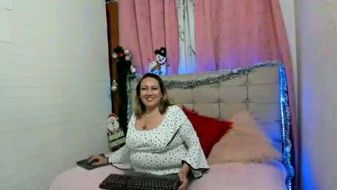 yayita online show from December 20, 7:50 pm