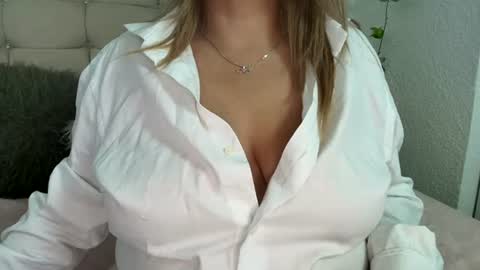 Snapshot of yayita_mature chatting on July 31, 5:12 pm yayita online show from July 31, 5:12 pm