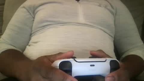 Snapshot of ybslifestyle90 chatting on February 27, 4:23 am ybslifestyle90 online show from February 27, 4:23 am