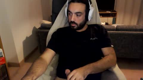 yeeaahoo online show from November 11, 8:53 pm