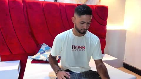 Yeferson online show from November 13, 8:08 pm