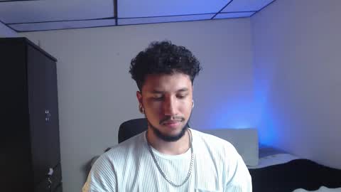 yeff online show from November 8, 2:12 am