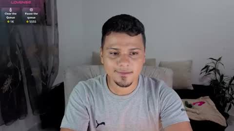 Snapshot of yeiko_44 chatting on February 13, 7:37 am Yeiko online show from February 13, 7:37 am