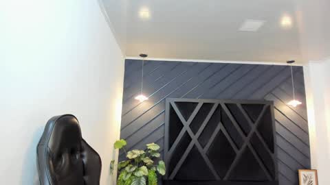 Snapshot of yeiko_romero_ chatting on January 2, 11:06 pm YEIKO ROMERO online show from January 2, 11:06 pm