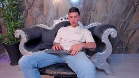 Snapshot of yeiko_romero_ chatting on February 6, 11:48 pm YEIKO ROMERO online show from February 6, 11:48 pm