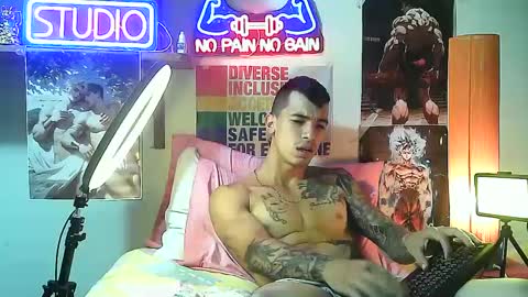 Snapshot of yeisoncastellanos1999 chatting on September 25, 12:14 am yeisoncastellanos1999 online show from September 25, 12:14 am