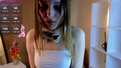 Kate online show from April 1, 1:17 am