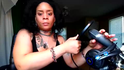 Yella Reign online show from June 6, 10:36 pm