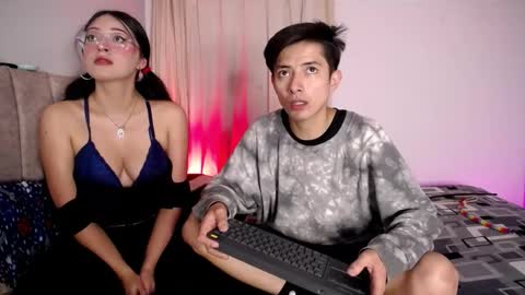 Snapshot of yellowpokemon chatting on November 19, 7:58 pm Jodie Andy 3 online show from November 19, 7:58 pm