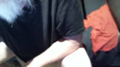 Snapshot of yellowsnakes chatting on October 17, 9:01 am . y e l l o w s n a k e s . online show from October 17, 9:01 am