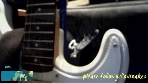 Snapshot of yellowsnakes chatting on October 17, 9:06 pm . y e l l o w s n a k e s . online show from October 17, 9:06 pm