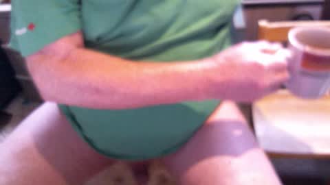 Snapshot of yellowsnakes chatting on February 15, 8:05 pm . y e l l o w s n a k e s . online show from February 15, 8:05 pm