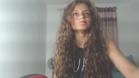 Snapshot of yemaya_28 chatting on April 25, 5:10 am Yemaya 28 online show from April 25, 5:10 am