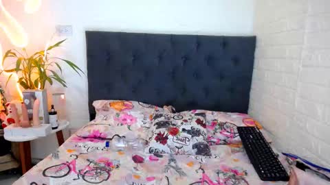 YEM online show from March 24, 4:23 pm