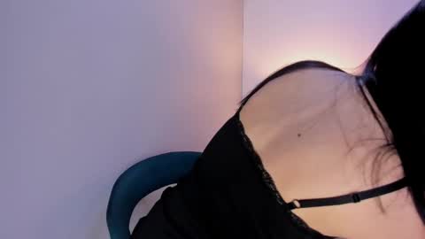 Yen online show from October 25, 12:45 pm