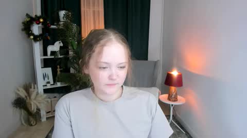 Yennefer online show from December 17, 4:35 pm