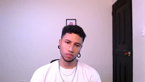 Yeff ind. model  online show from December 17, 1:29 am