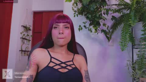 yeriawaddell  online show from March 24, 10:26 pm