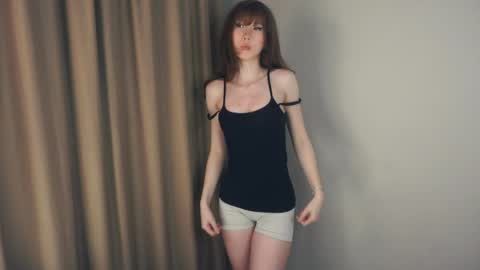 Snapshot of yerquinney chatting on May 2, 1:16 pm Rin online show from May 2, 1:16 pm
