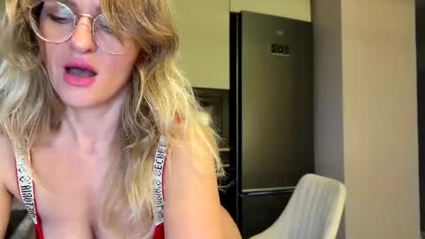 Zlata online show from September 25, 6:33 pm