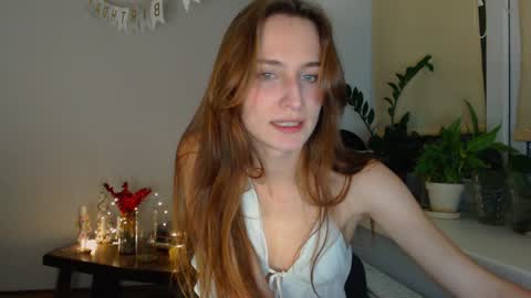 Snapshot of yes_to_heaven chatting on December 4, 9:24 pm Zoe online show from December 4, 9:24 pm