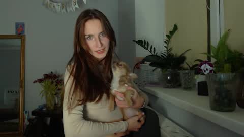 Snapshot of yes_to_heaven chatting on February 23, 10:20 pm Zoe online show from February 23, 10:20 pm